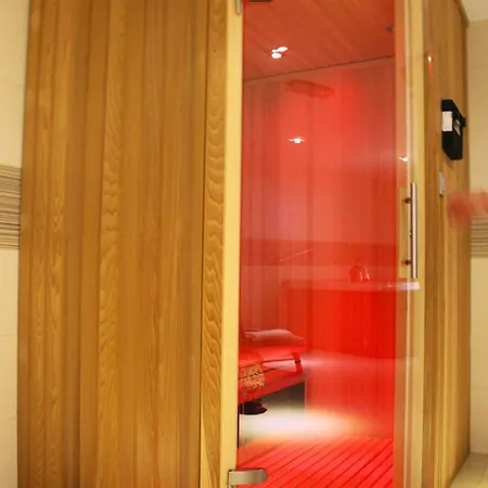 Aina Boutique Hotel 3*