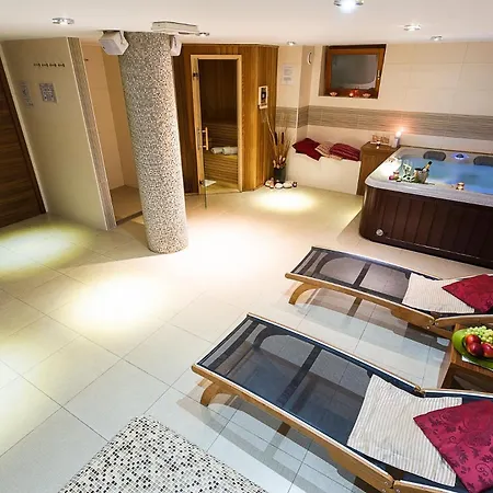 Aina Boutique 3* Lasko