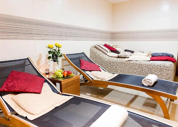 Отель Aina Boutique Ласко