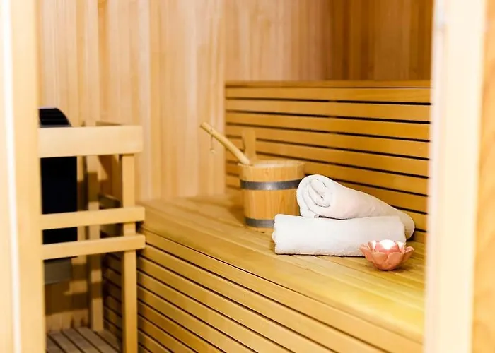 Aina Boutique Ласко