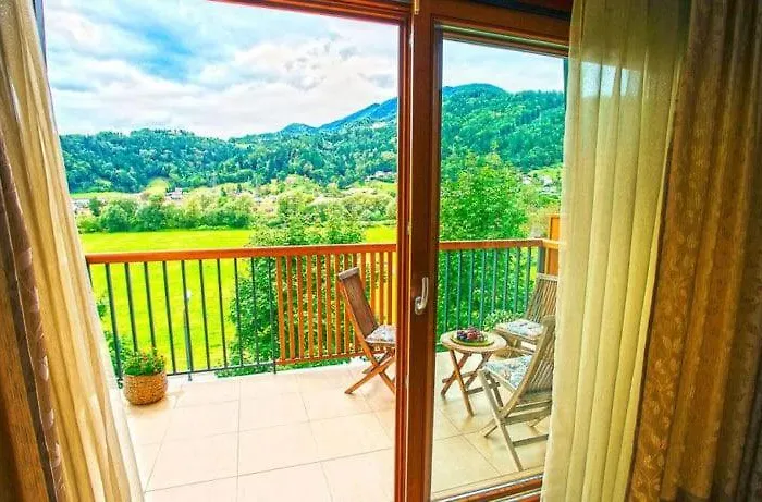 Hotel Aina Boutique 3*