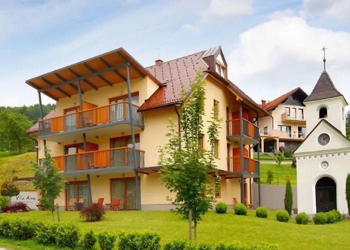 Отель Aina Boutique 3*