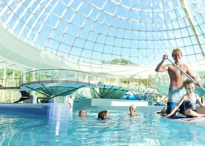 Отель Aina Boutique